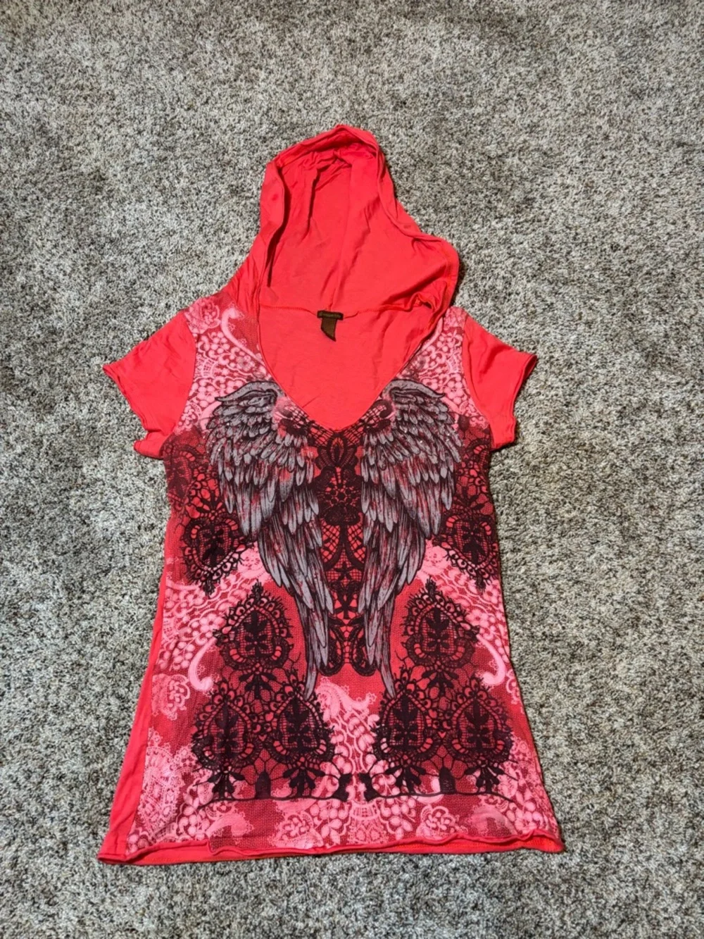 E87 Copper Key Coral Hooded V-Neck Tee with Angel Wing Graphic, Size XL - Picture 6 of 6